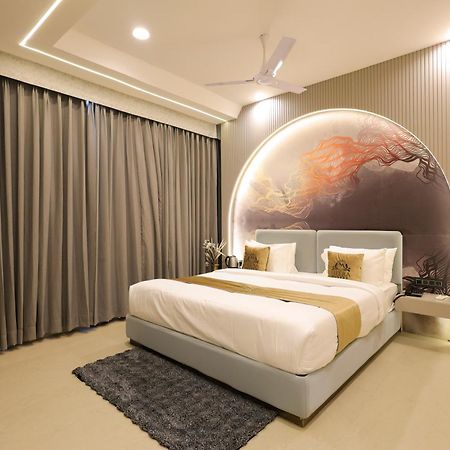 The Meera Hotel Ujjain Εξωτερικό φωτογραφία