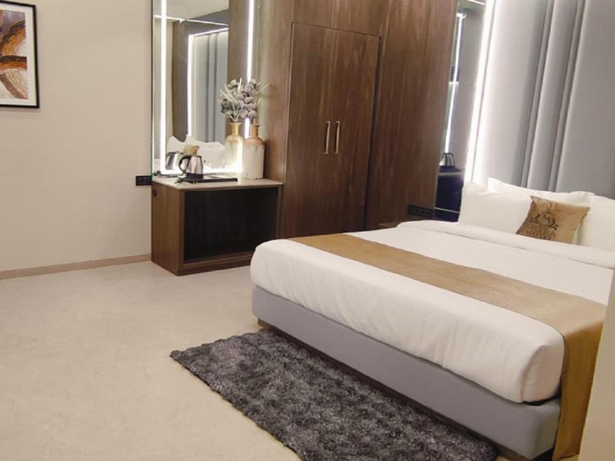 The Meera Hotel Ujjain Εξωτερικό φωτογραφία