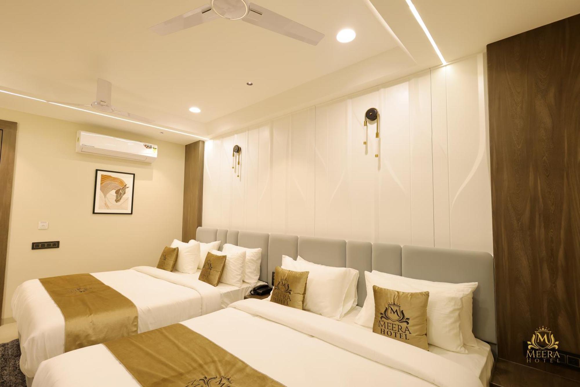 The Meera Hotel Ujjain Εξωτερικό φωτογραφία