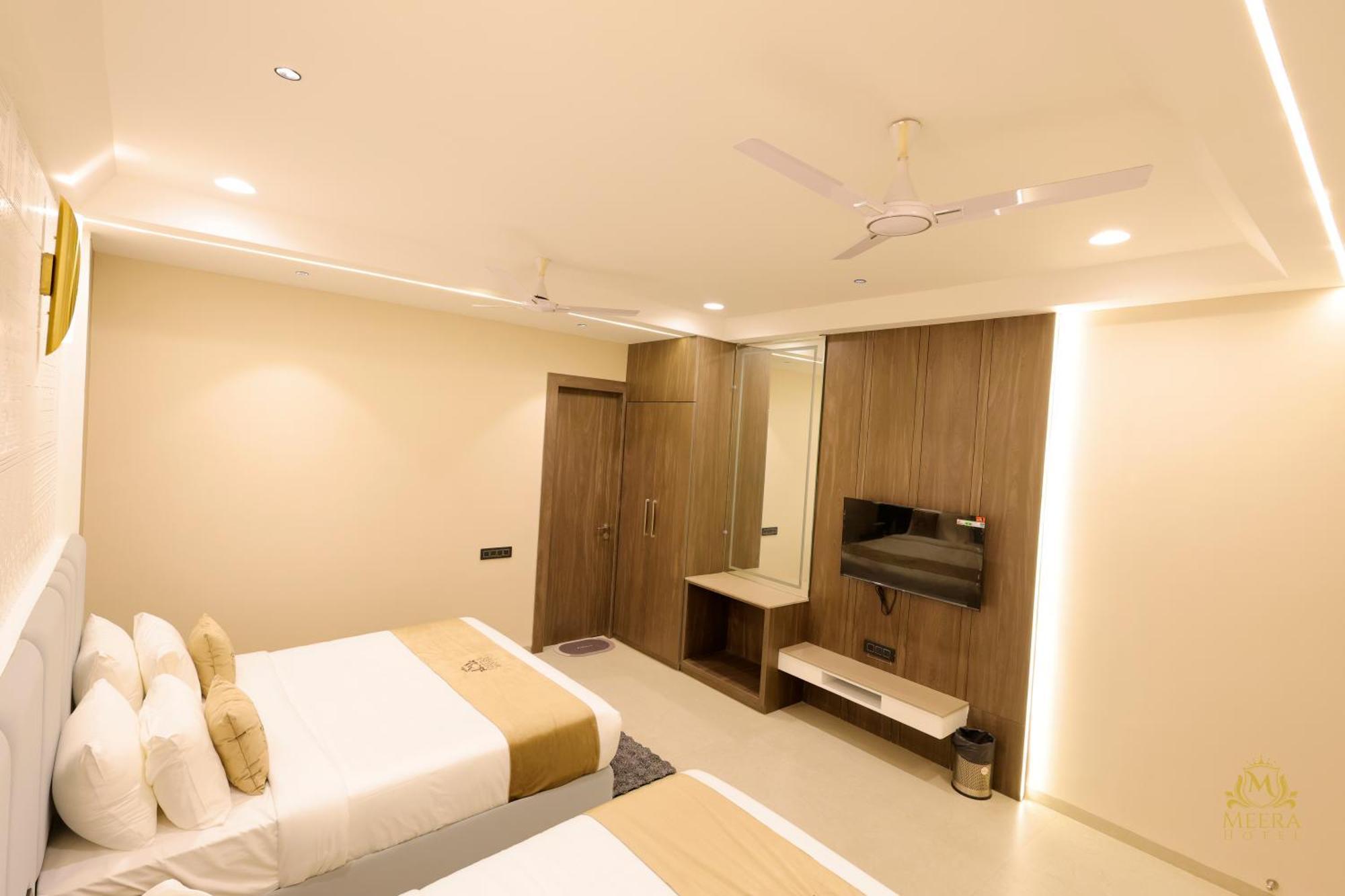 The Meera Hotel Ujjain Εξωτερικό φωτογραφία