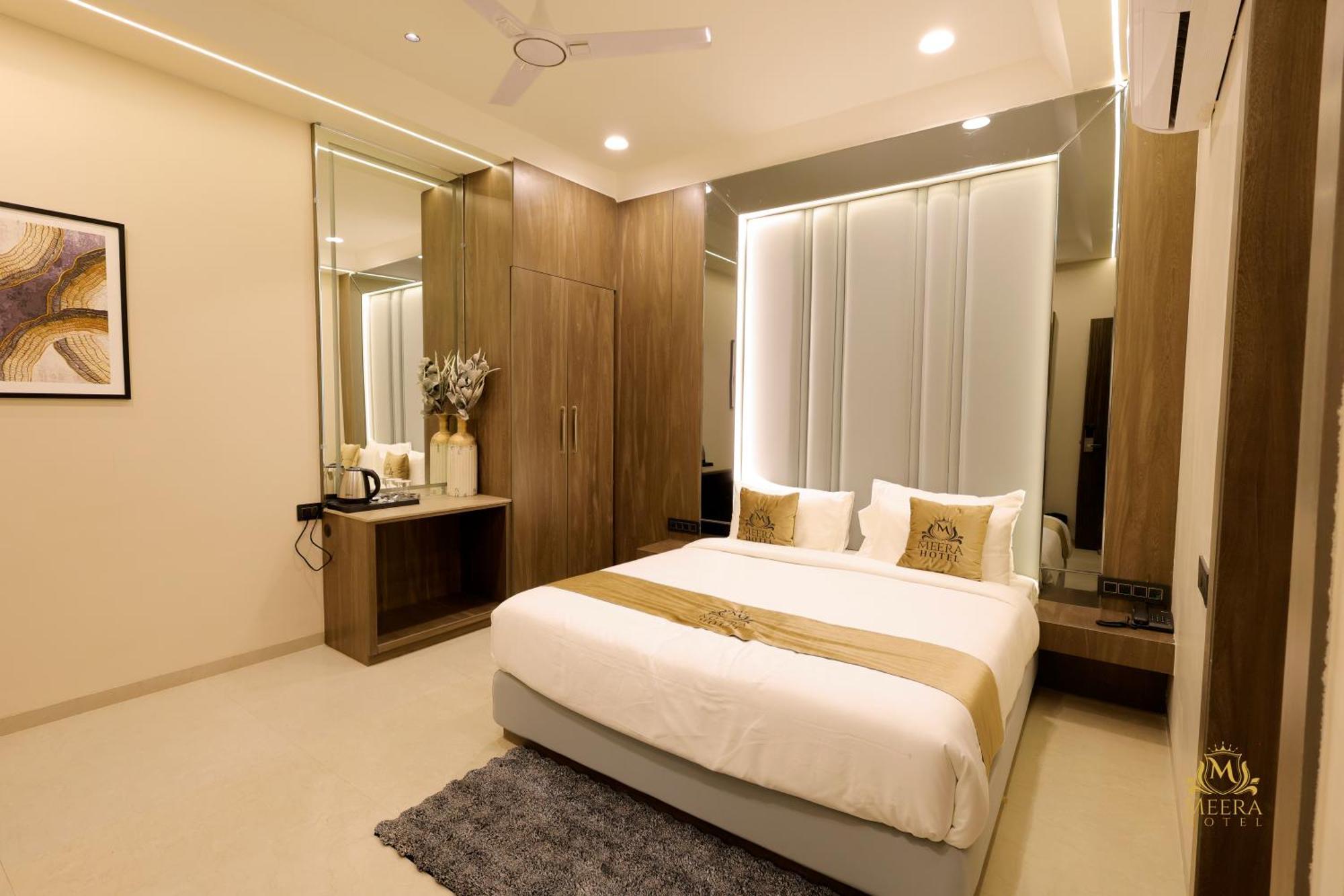 The Meera Hotel Ujjain Εξωτερικό φωτογραφία