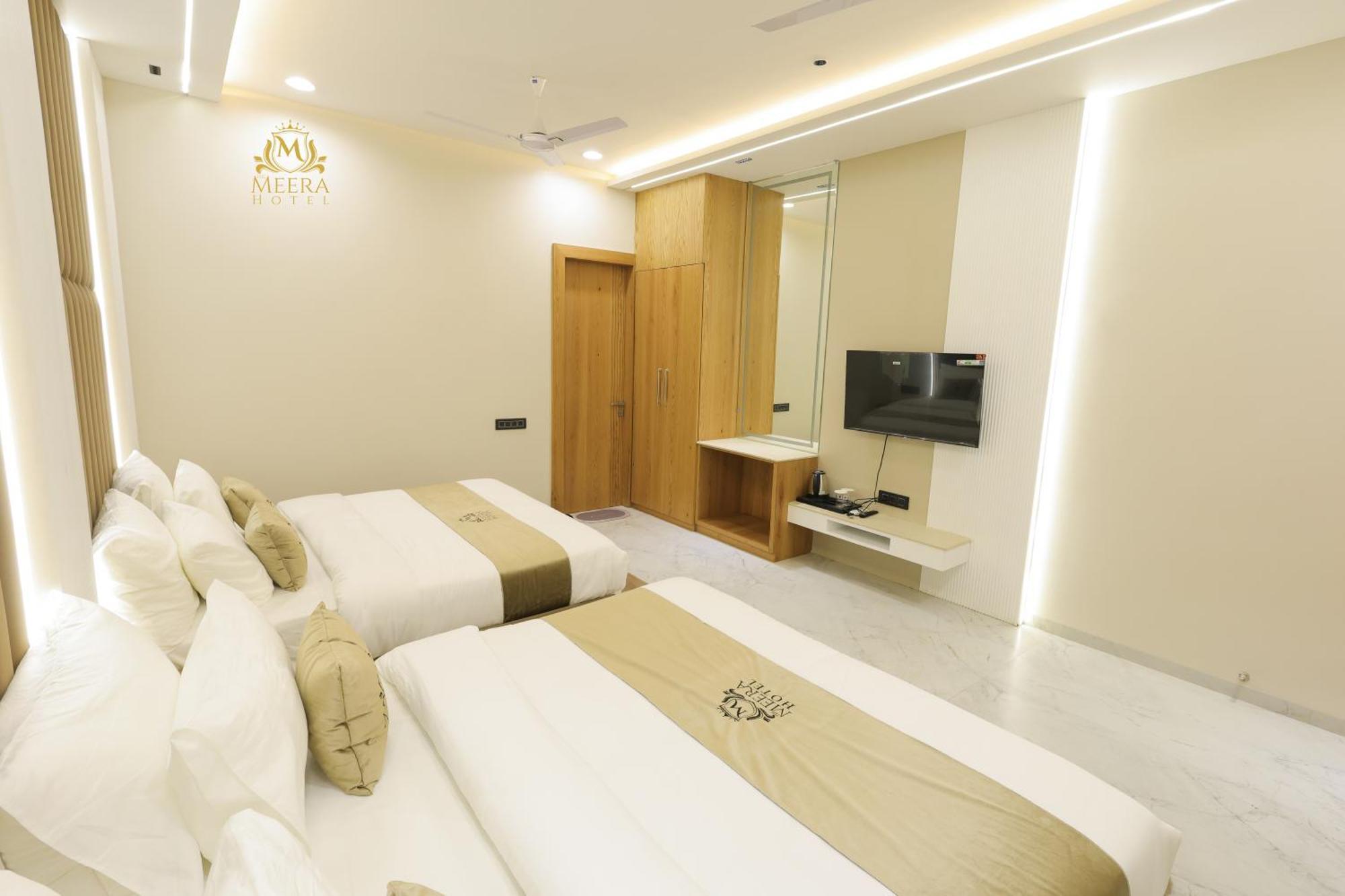 The Meera Hotel Ujjain Εξωτερικό φωτογραφία