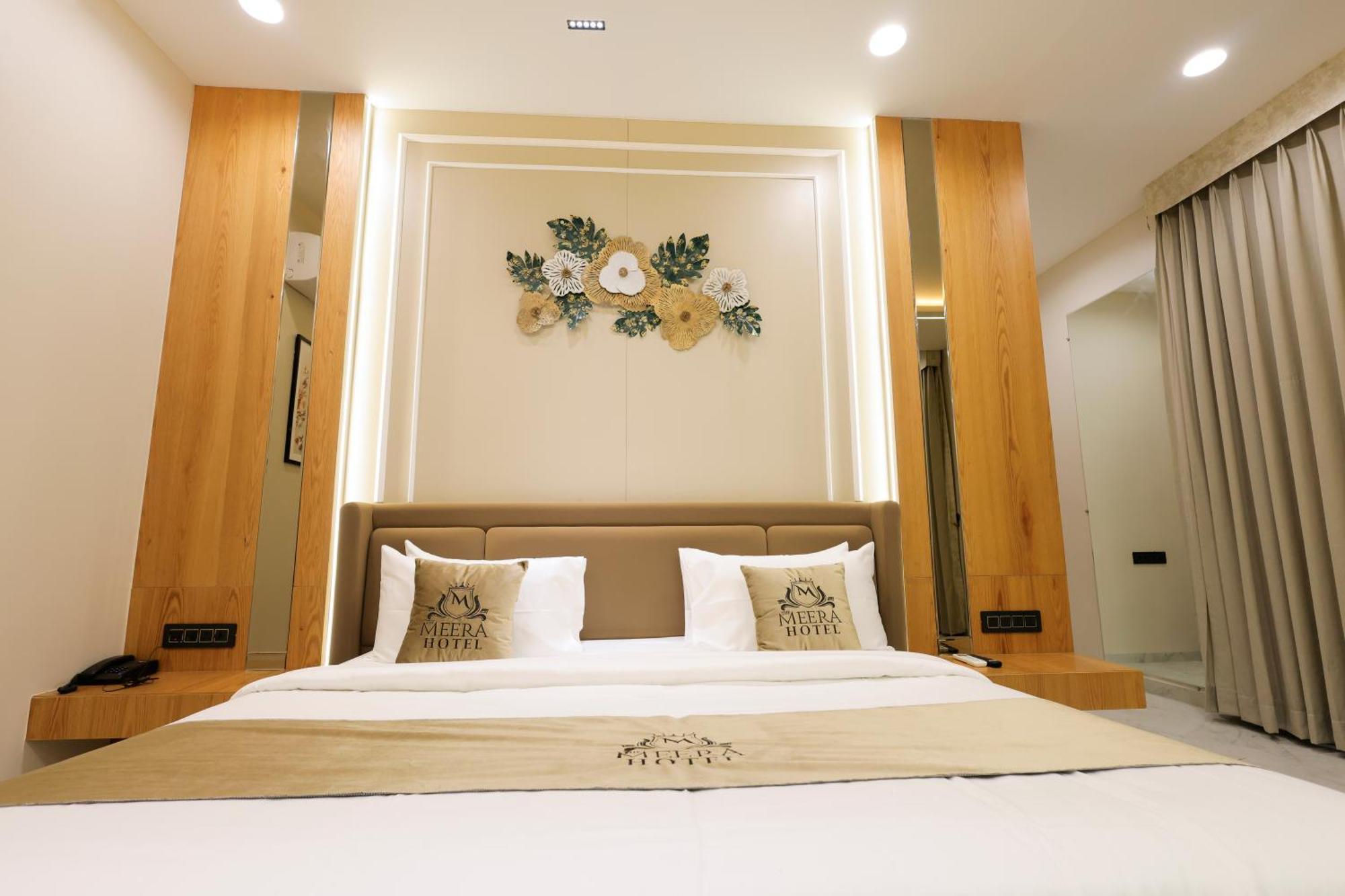 The Meera Hotel Ujjain Εξωτερικό φωτογραφία