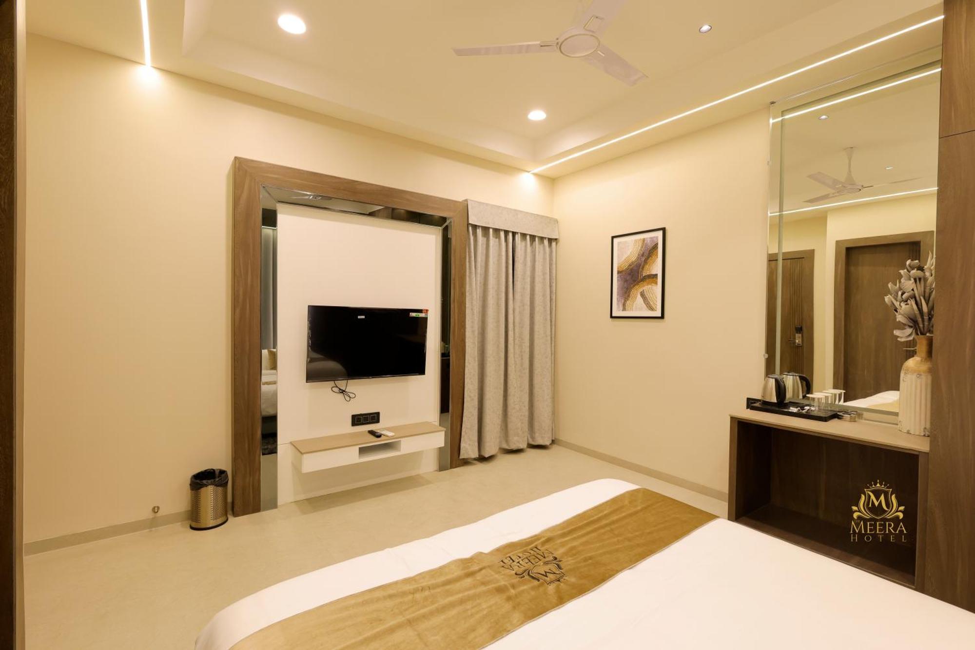 The Meera Hotel Ujjain Εξωτερικό φωτογραφία